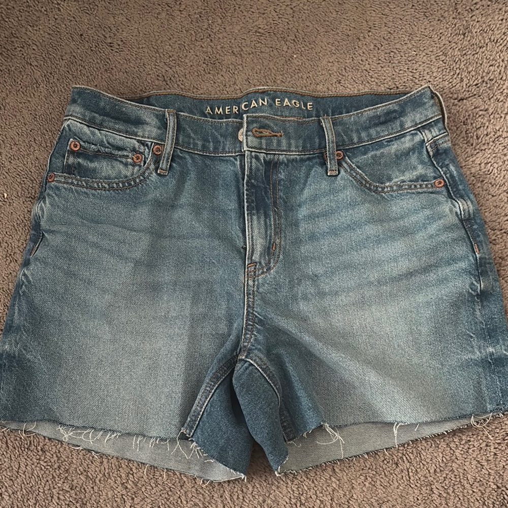 American Eagle blue jean shorts